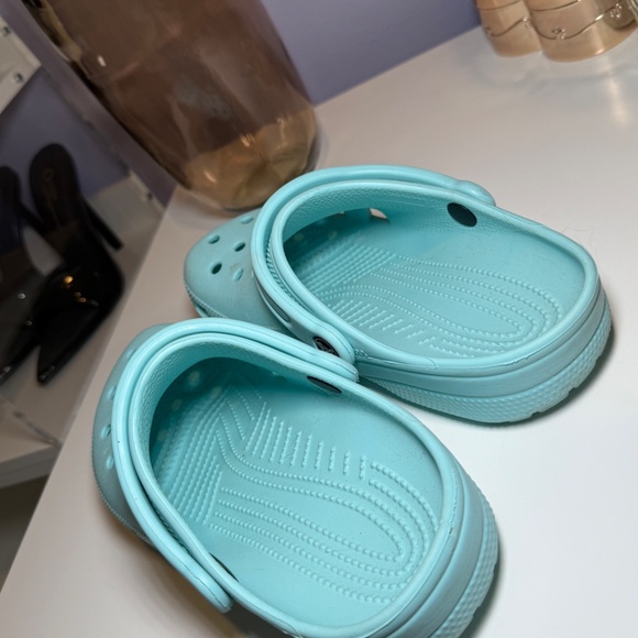 Blue Crocs - Picture 4 of 4